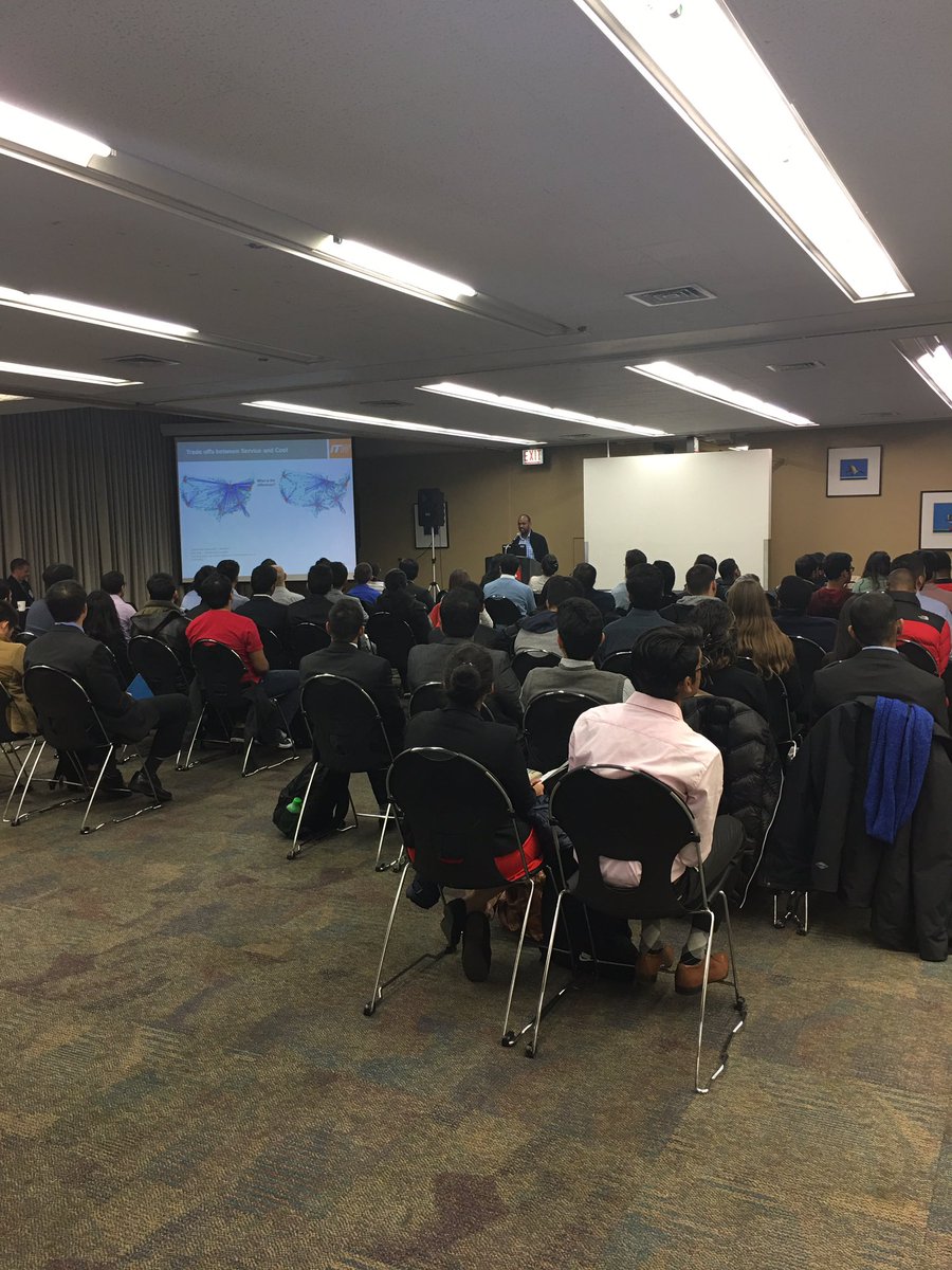 UICBCCAlex's tweet photo. Supply Chain Management and Logistics job and internship fair! #CompanyPitches @CBAatUIC https://t.co/k7t9nwcnEv
