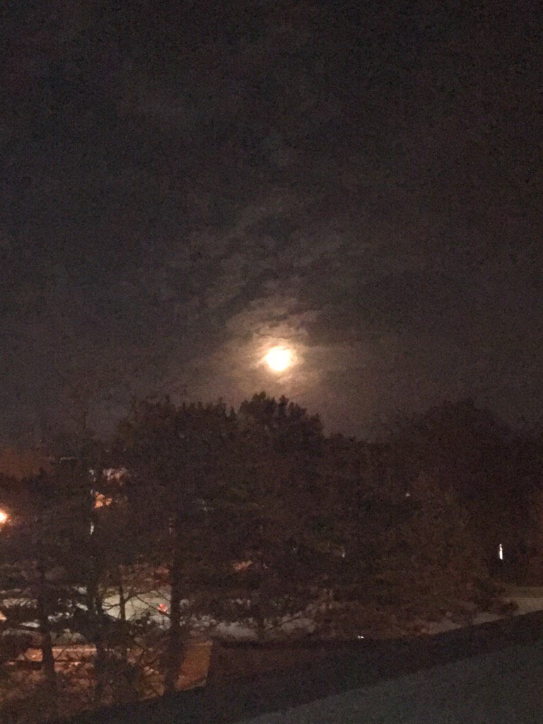 JasonRodgers_13's tweet image. #iphoneissues #super@supermoon2016