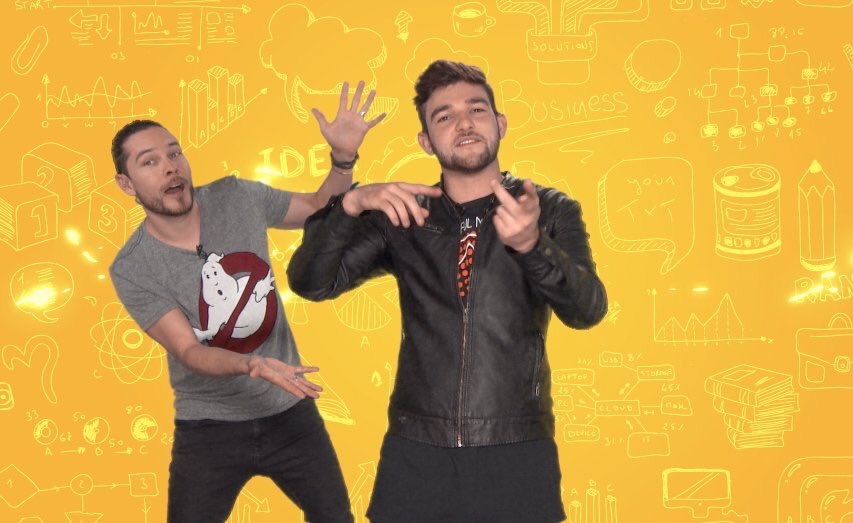 BloggerTv_'s tweet image. ¿Ya están viendo a @chris_basteris en el programa? Pónganle ya al 108 de Dish 😈 @exatv