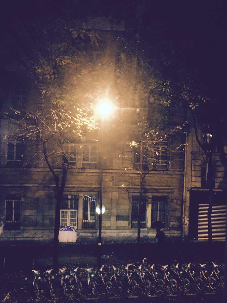 Super #superlune à Paris ce soir. RDV dans 70 ans ! #trophate