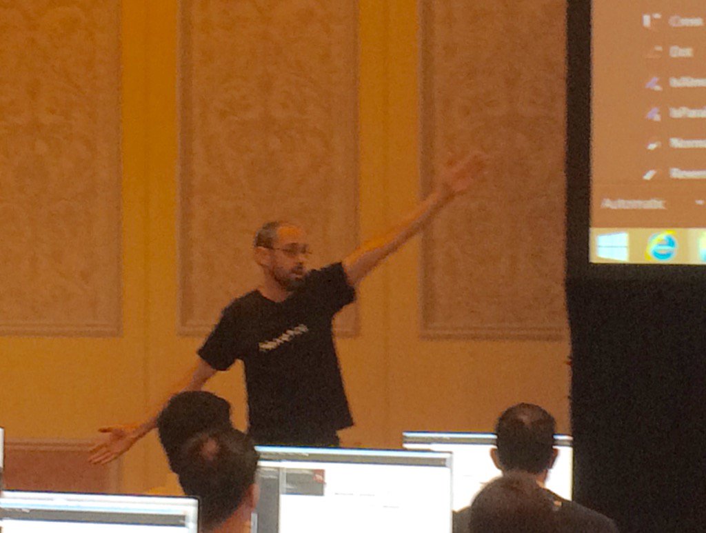 paulfaubin's tweet image. #au2016 @ZachKron "if I was a vector, I'd be THIS big..."
Computational BIM Workshop #computationalbim