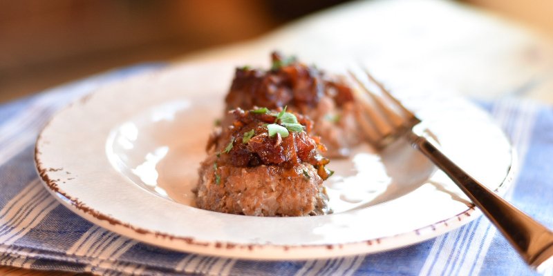 WithTwoSpoons's tweet photo. Bourbon Bacon Meatloaf - a meatloaf even the naysayers will love! #withtwospoons #meatloaf #bacon https://t.co/qeUkjOtw18 https://t.co/6SYFhOVIMd