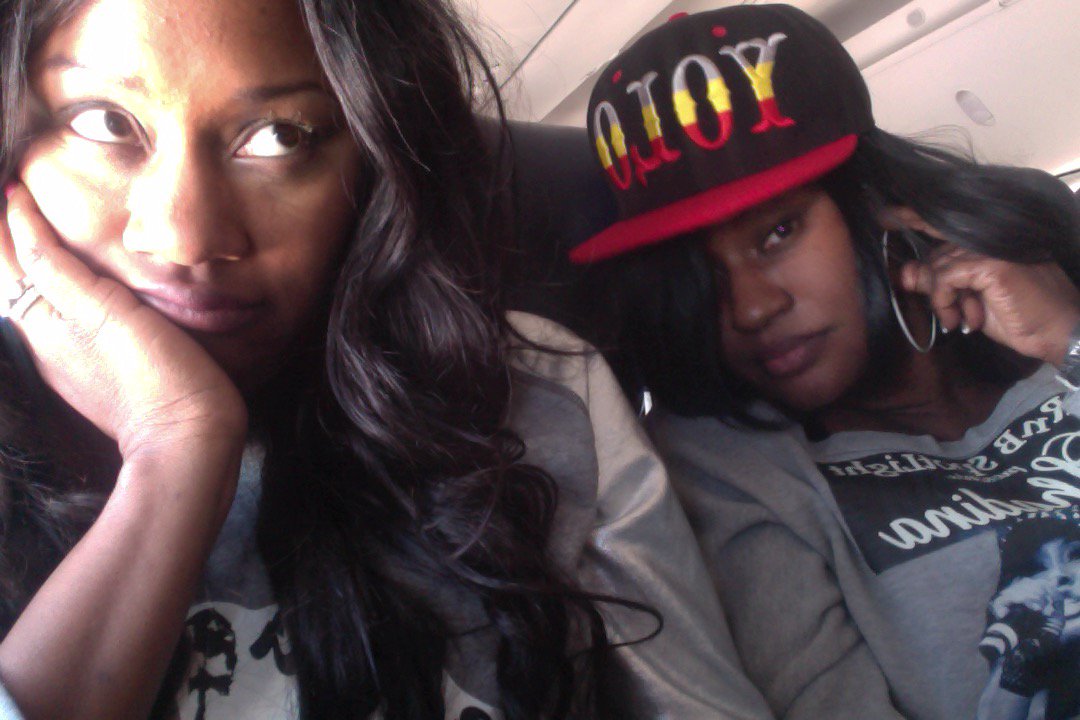 Lola aka TeamShadina tweet media