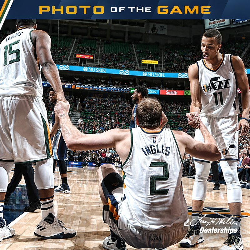 Can't keep us down. #LHMphotoofthegame https://t.co/d540ggntx9