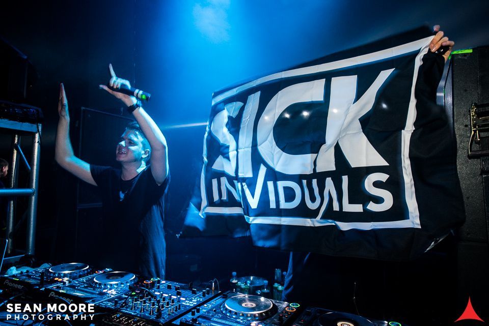 AvalonHollywood tweet picture