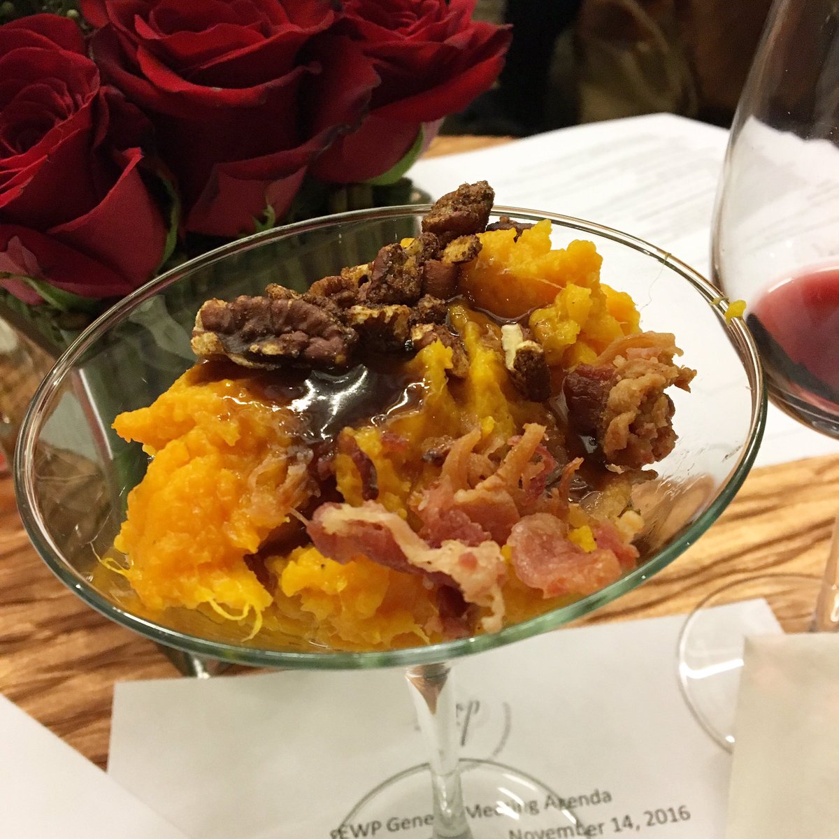 vilonamichael's tweet image. Sweet potato bar @V2OKC @SEWPOK holiday social! #clientperks