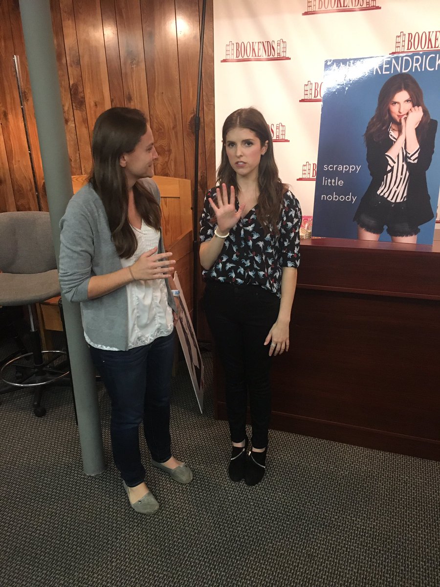 maddyyypryor's tweet photo. Can now cross "getting a high five from @AnnaKendrick47" off of my bucket list! #scrappylittlenobody #thelastfiveyears โ
๐๐ผ https://t.co/sF5FytCwOA