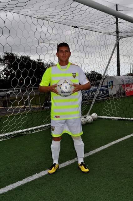 bayamonfcdv7's tweet photo. El BFC le rinde respeto y extendemos nuestras condolencias y mucha fortaleza para tan difícil momento a la familia de Xavi. QEPD https://t.co/OhPs8dD7ZW