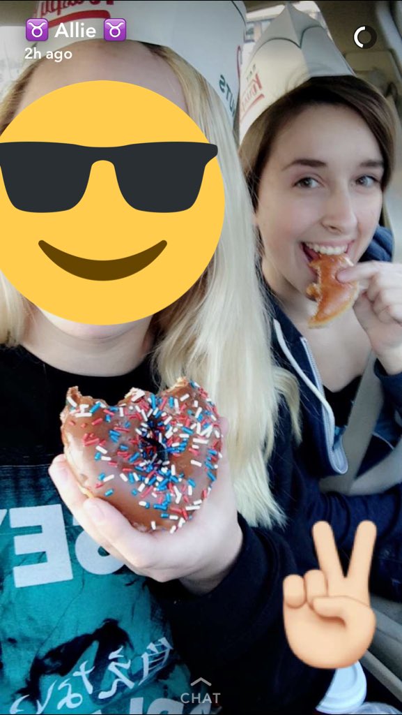 Theothefuckboy's tweet photo. //also here's a pic of me and a friend from today https://t.co/GaEQBI4Wsh