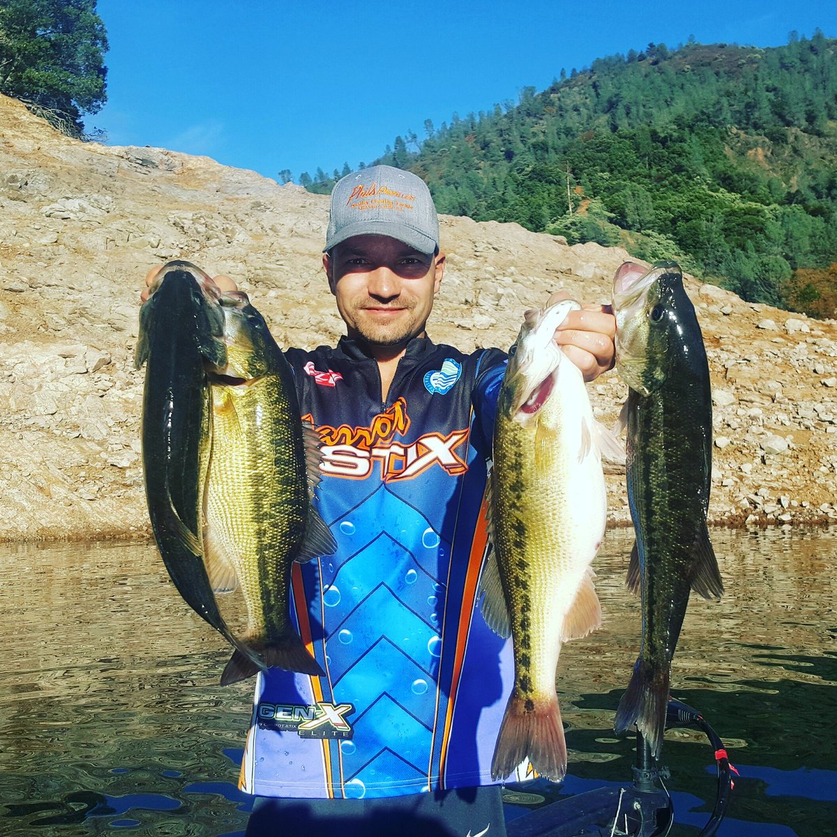 Nice bag to take home the win @ardent_reels @shastabassbaits @officialcarrotstix