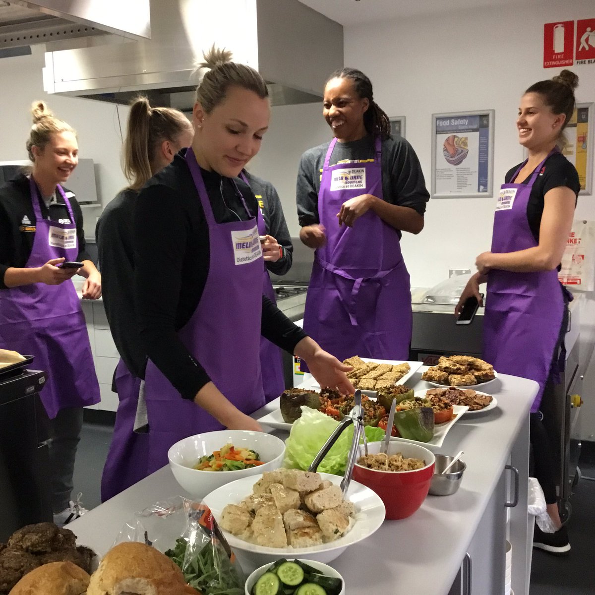 CondoDominique's tweet photo. celebrating women's in sports week @Deakin with @DeakinNutrition dietetic students &amp; @MelbourneBoomer #WISE https://t.co/cIzzKAL7Xv