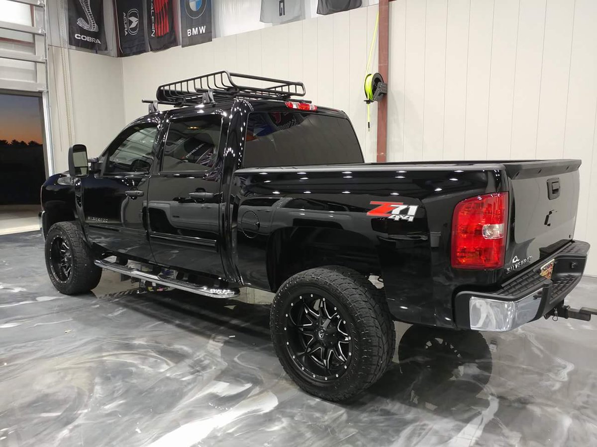 Think_Crete's tweet image. Oh, what a differnce a floor makes! Our clients upscale auto spa..would it be a 'spa' with plain concrete floors? ;)