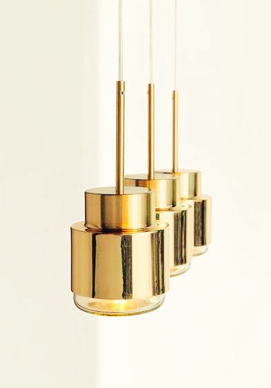 arq_design88's tweet photo. <La sobriedad recupera las virtudes del encanto>
Pierre Rahbi
#lamp #design #arquitectura #architecture #architettura #light #davidpompa https://t.co/jt70S4BLXR