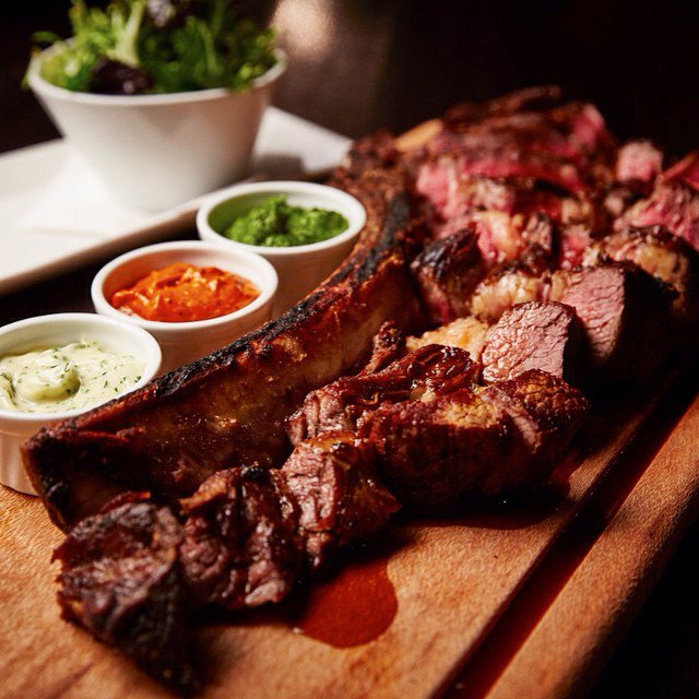 CityofPerth's tweet photo. You need to see #ChopHousePerth's #AmazingGrazing Tomahawk. . It's not a mi-steak... #CowParadePerth
pic: @dimmi https://t.co/Vbhxg6KZSi