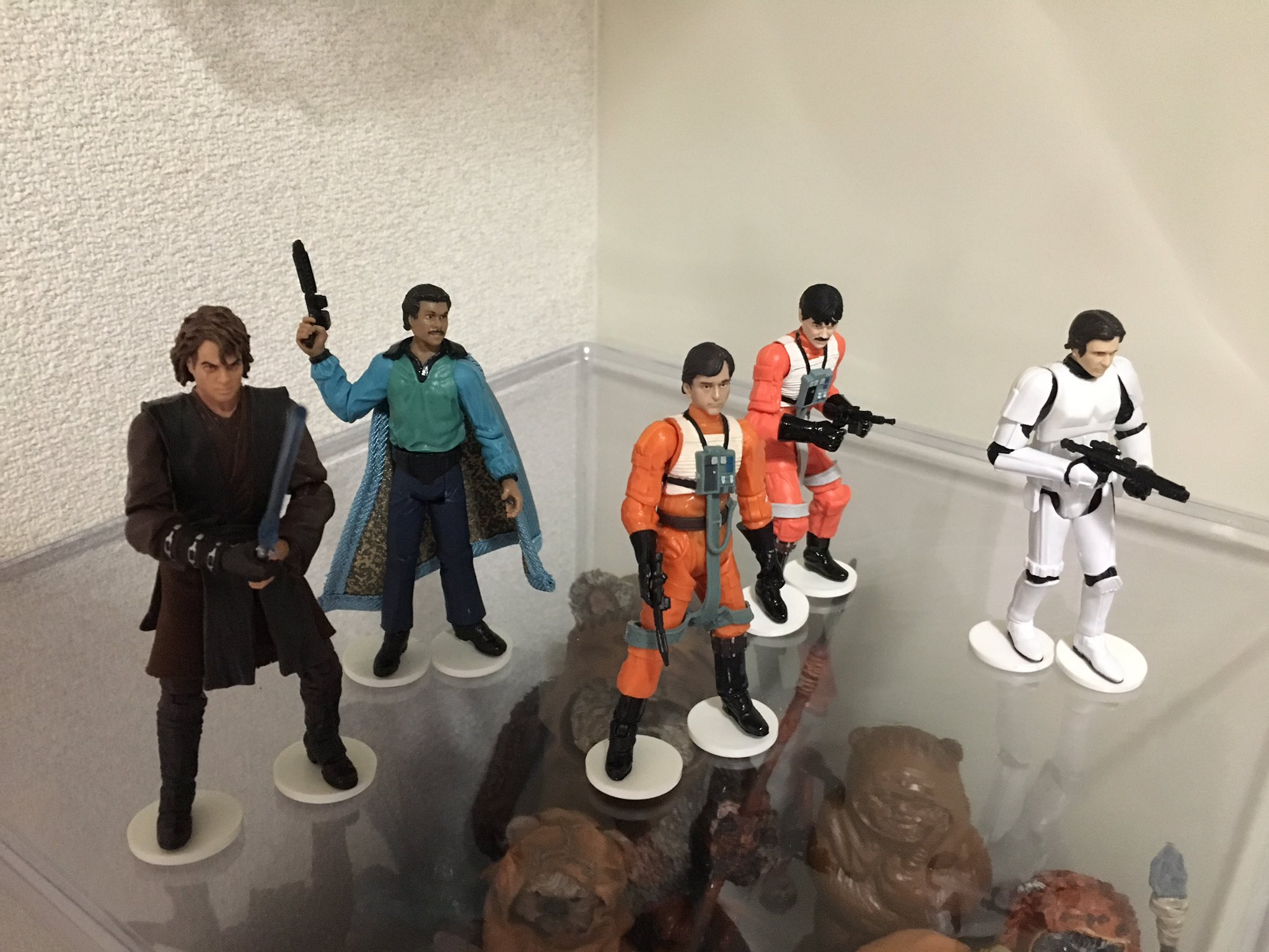 ট ইট র いちいろ ウィケット スターウォーズ ギャラクシーオブヒーローズのお気に入りパーティーをようやくフィギュアで再現 ウェッジ ビッグス ランド アナキン ハンst アナキン闇落ちかつマッチョすぎるのと ハンstの可動が狭すぎだけど 概ね満足 ট ইট র いちいろ ウィケット スターウォーズ ギャラクシーオブヒーローズのお気に入りパーティーをようやくフィギュアで再現 ウェッジ ビッグス ランド アナキン ハンst アナキン闇落ちかつマッチョすぎるのと ハンstの可動が狭すぎだけど 概ね満足