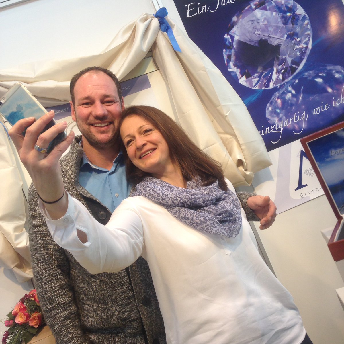 wirtschaftsoase's tweet photo. Selfies!!! #messeherbst @Messe_Stuttgart https://t.co/F0n9XUHWnf