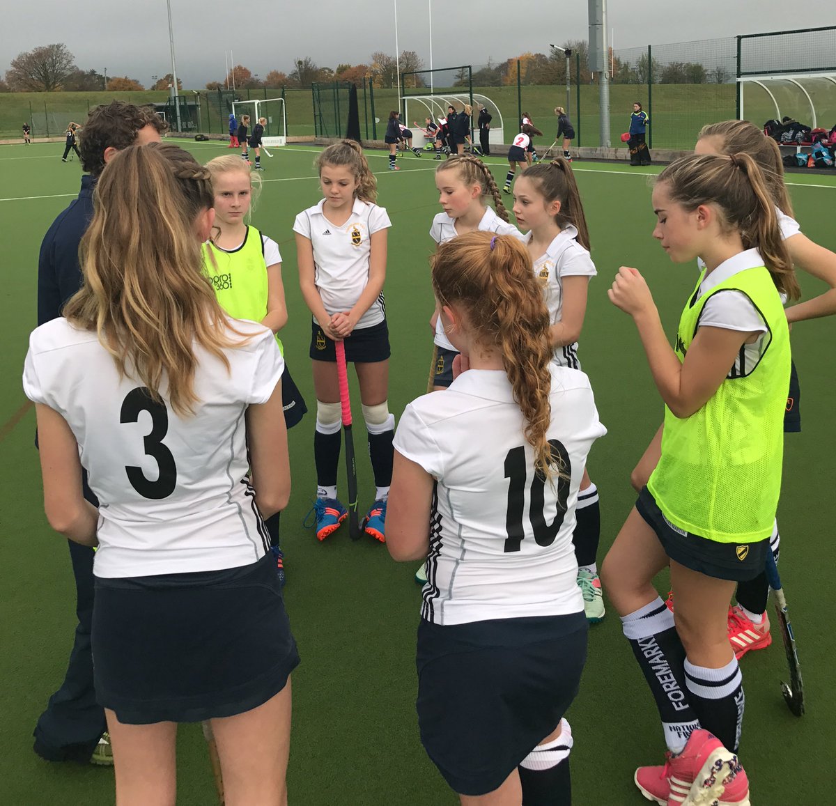 ReptonPrepSport's tweet photo. Team talk! Final preparations🏑#play well #backboardsbashed https://t.co/IBV3Snqhui