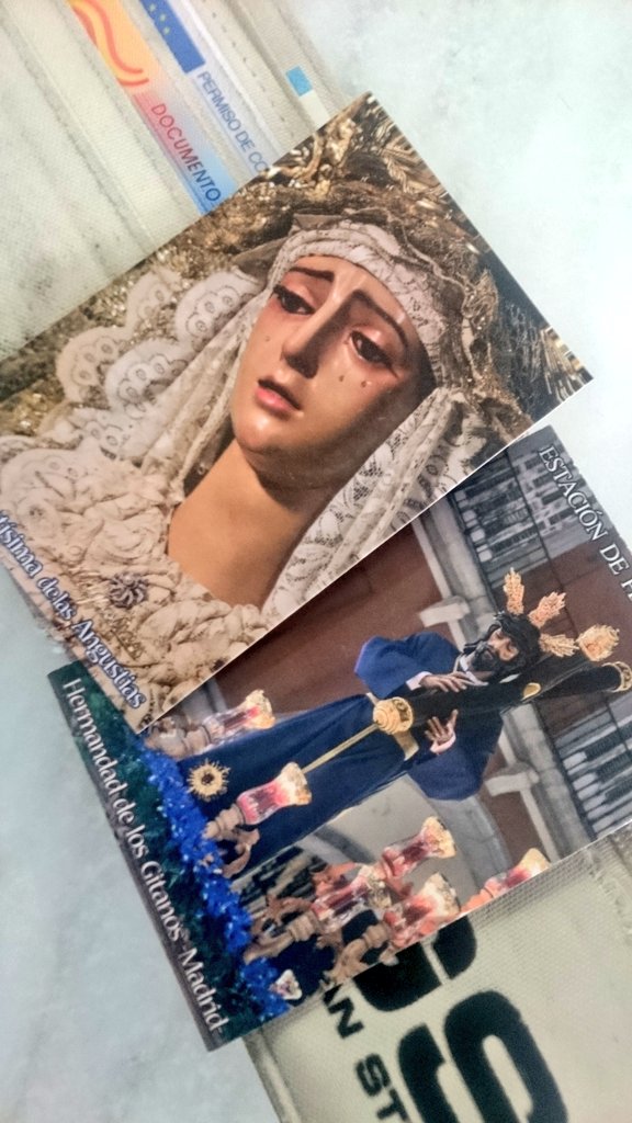 Abrir la cartera y encontrarme con Ellos... Un gran recuerdo no traído de Madrid, pero si de las <a href="/JOHCPalencia/">IV JOHC Palencia</a> Grande la <a href="/Had_LosGitanos/">Had. Los Gitanos - Madrid</a>