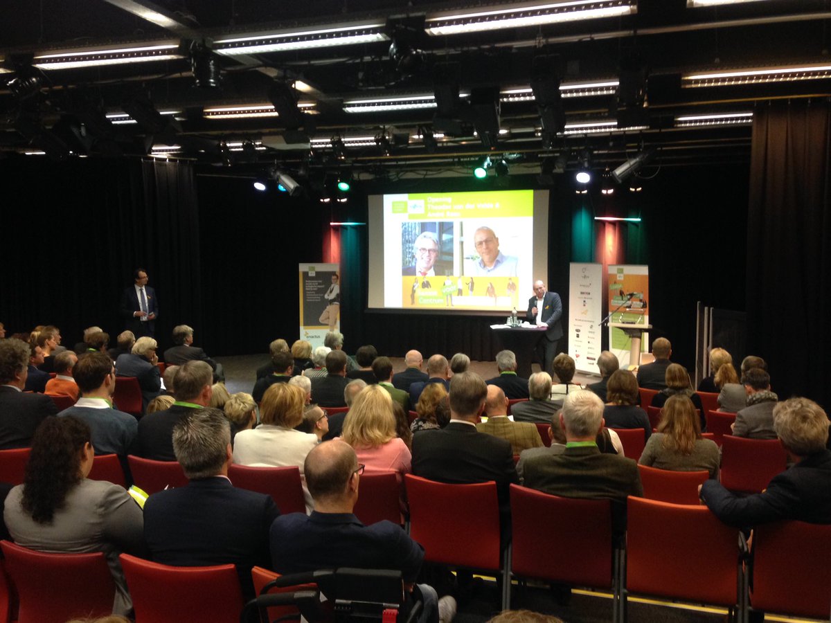 saxioncvo's tweet photo. Onze nieuwe directeur André Roos vertelt over de Global Entrepreneurship Week, waar ook deze dag onderdeel van is #GEW2016 #bonsax https://t.co/cnNM5dROqp