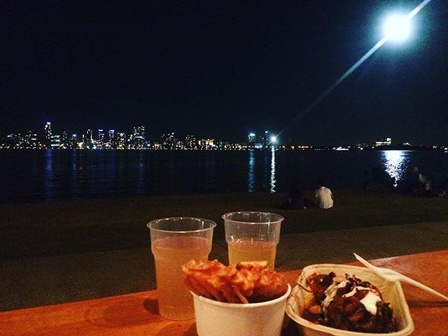 Embargo Bar tweet media