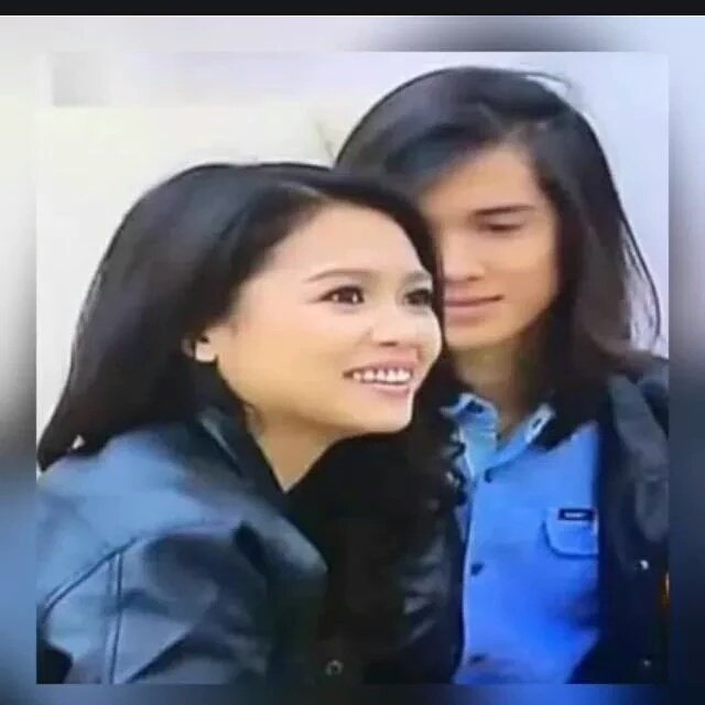 elly057011's tweet photo. Gnyang talaga pag kausap ang Crush inaataki sa kilig hahaha tomas talaga da best 

#FoolishLoveGrandMediaLaunch https://t.co/PEbDqx0lky