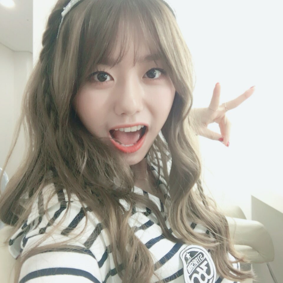 SNP_Ent's tweet photo. #ioi #김소혜 의 미공개 사진들!
2016.07 WHATTA MAN 뮤비 촬영 3
2016.07 KCON 2016 LA 공연 후
2016.08 스타쇼 360 촬영 
2016.08 스타쇼 360 촬영 2 https://t.co/Lmcei9uDOT