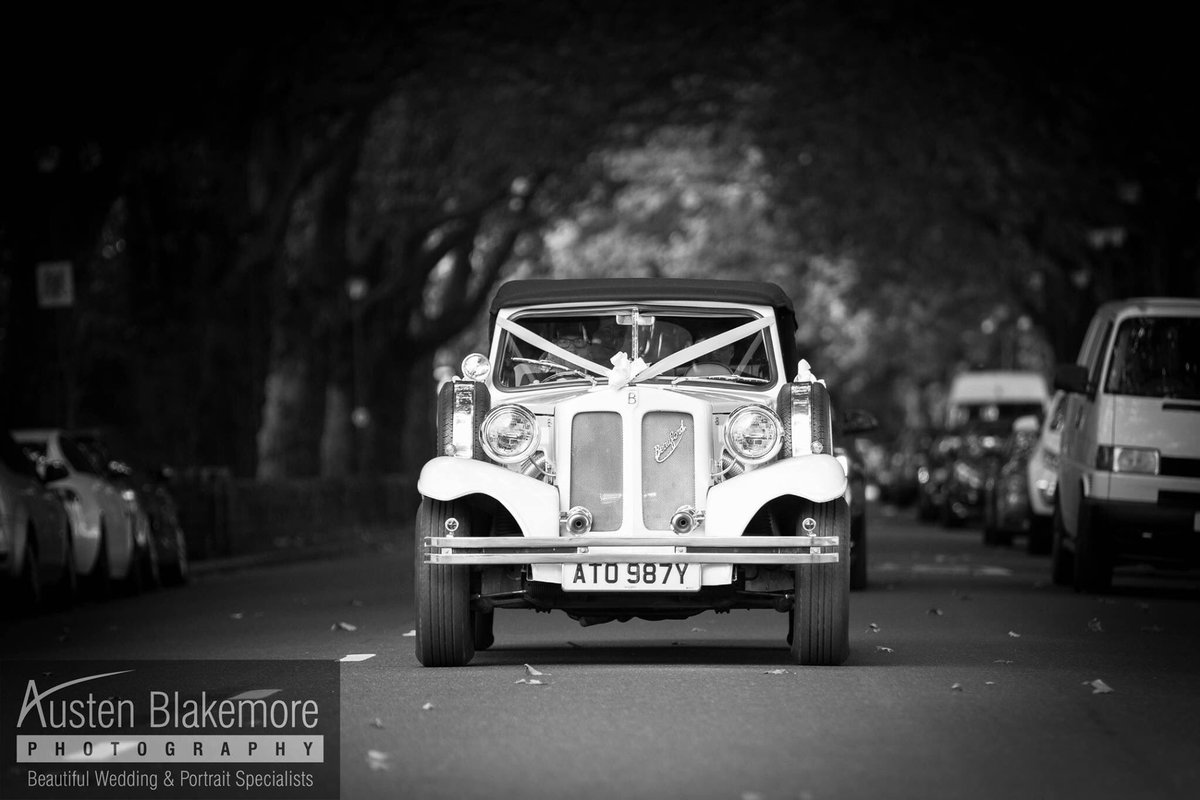 Stunning shot of Beau #weddingcars #Austenblakemore