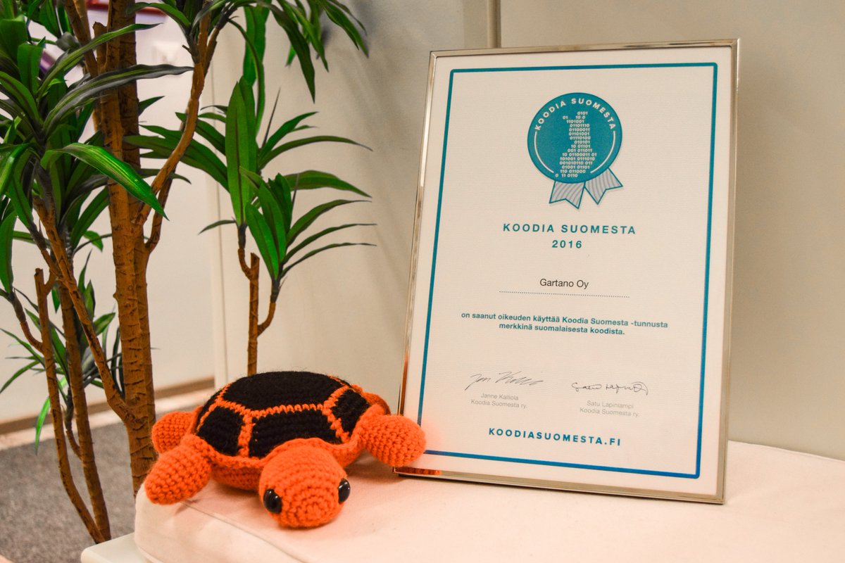 Kooders_fi's tweet photo. Diplomi hakee vielä paikkaansa, mutta todistettavasti meiltä saa nyt #koodiasuomesta @koodiasuomesta #codefromfinland #TeamKooders https://t.co/WhulWxemkt