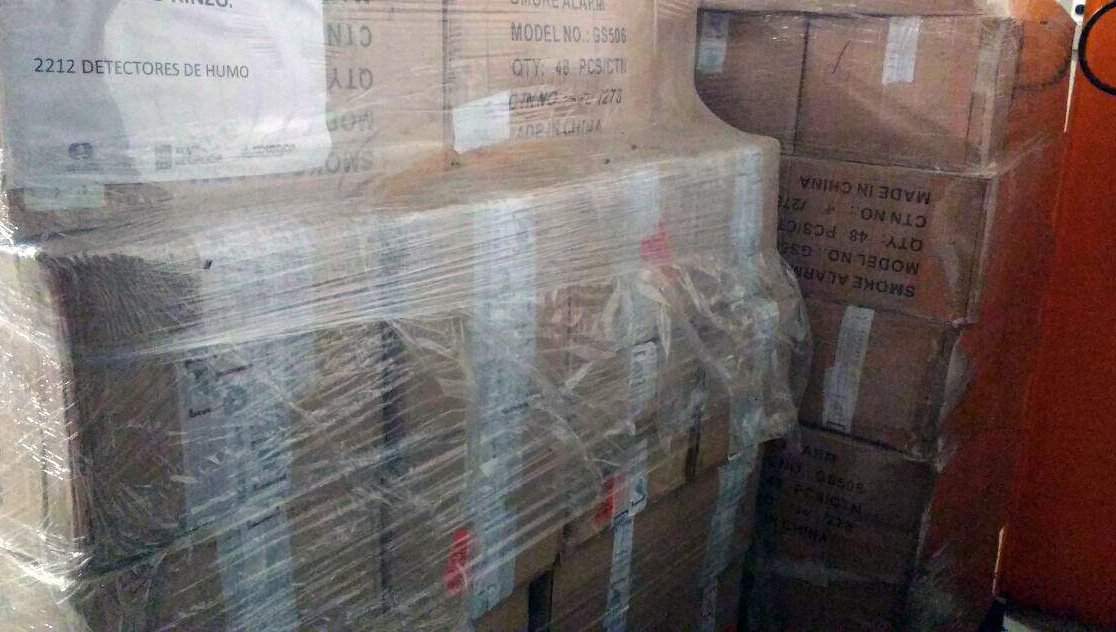 BomberoVerin's tweet photo. https://t.co/DdIGEiSPZ4 Igualito que nuestro famoso #Ariem112. Una gran inversión pudríendose en cocheras :( https://t.co/vymWMurHhN