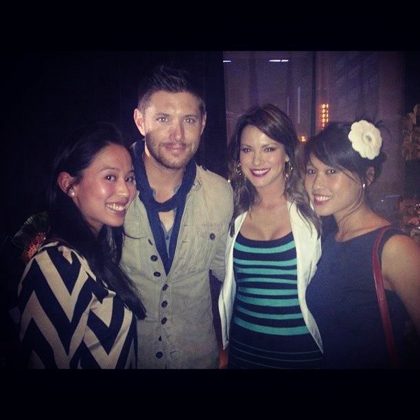 HiUncleJensen's tweet photo. GTuesday Girls @DanneelsIdjits @Danneelovers @kristen_jay2 @families_j2 @Sussy_spn @stunningdanneel @J2Lover_ @jaybirdackles1 @J2_PadAckles1 https://t.co/8qJfedlIiJ