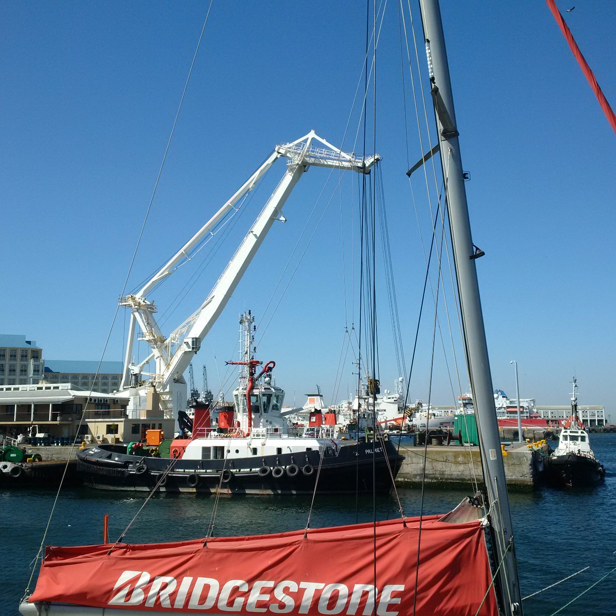 misiacranes's tweet photo. #CraneSpotting, #CapeTown
___
#hoists #cranes #portalcranes #shipyards #gruas #jibcranes #portcranes #hubwerke https://t.co/3zQJReizNq