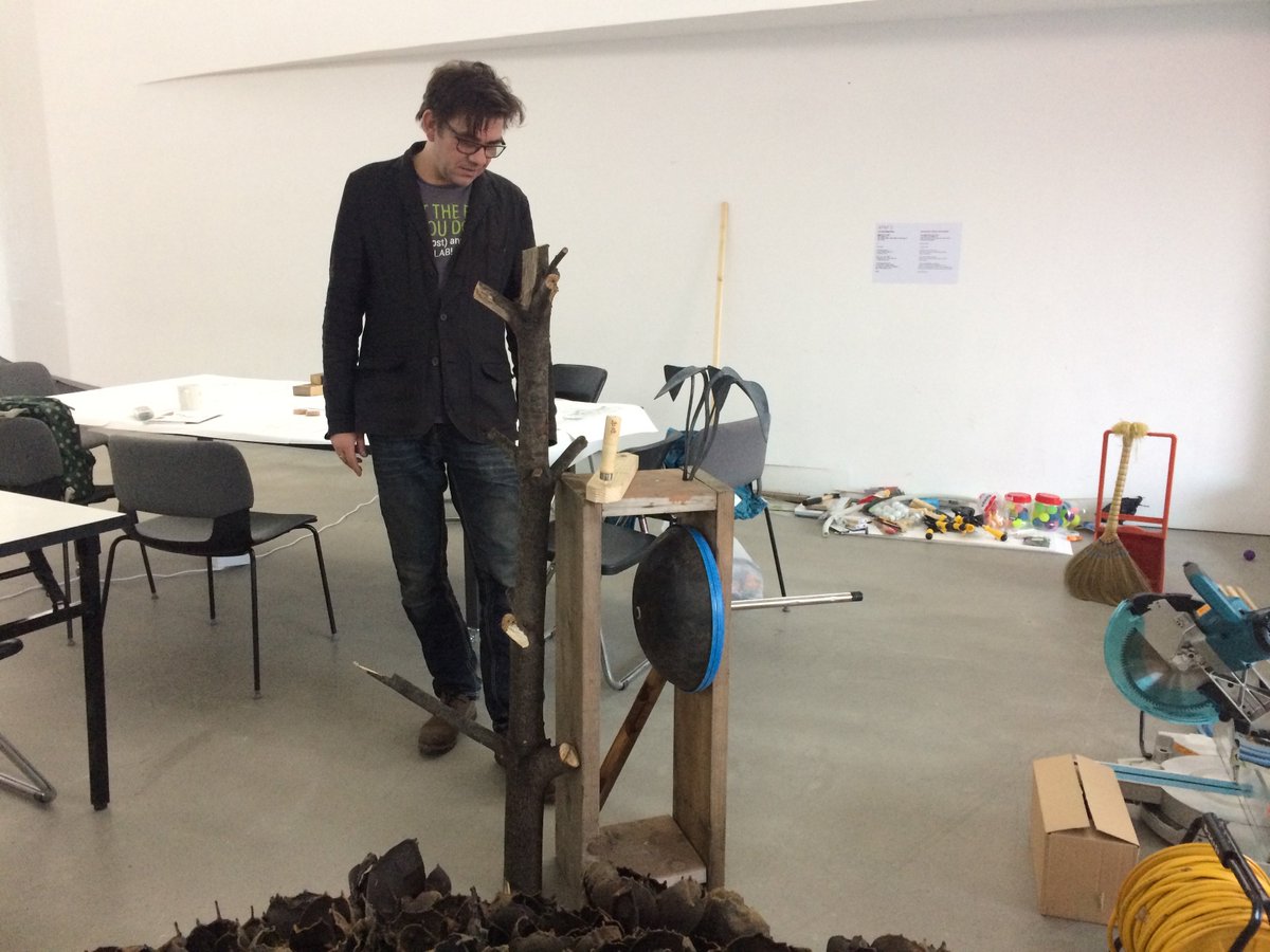 tsudakazutoshi's tweet photo. #APAP5 Anyang Geek Lab: Building Mechanical Music Instruments DAY2 https://t.co/wEe8liCR58