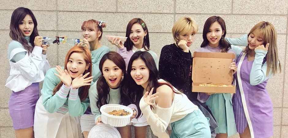 teromusicth's tweet photo. ซิงเกิ้ลใหม่ล่าสุดของ #TWICE คว้ารางวัล 8 ถ้วย และทำ Perfect All-Kill บนดิจิตอลชาร์ต / อ่านต่อ https://t.co/ogruTWkgef
#트와이스 #TT #TT8thWin https://t.co/KEvzbacMOd