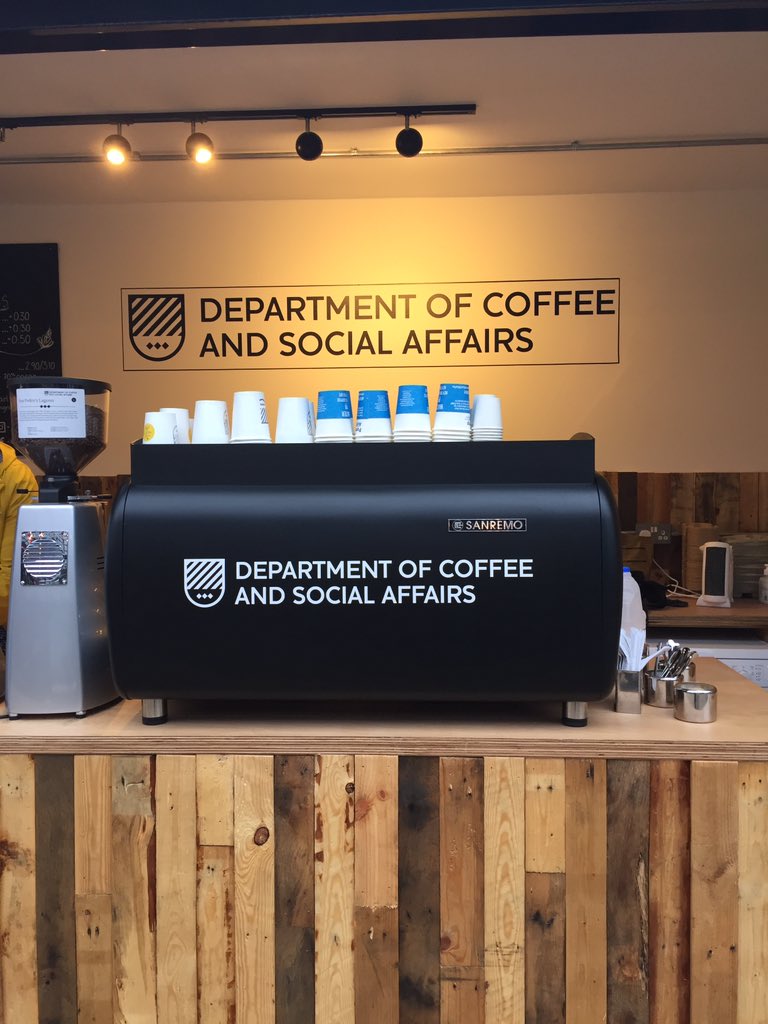 phntmLDN's tweet image. flat white from @DeptOfCoffee @BoxparkCroydon paired with mixcloud.com/stampthewax/mo… #cleanbuzz