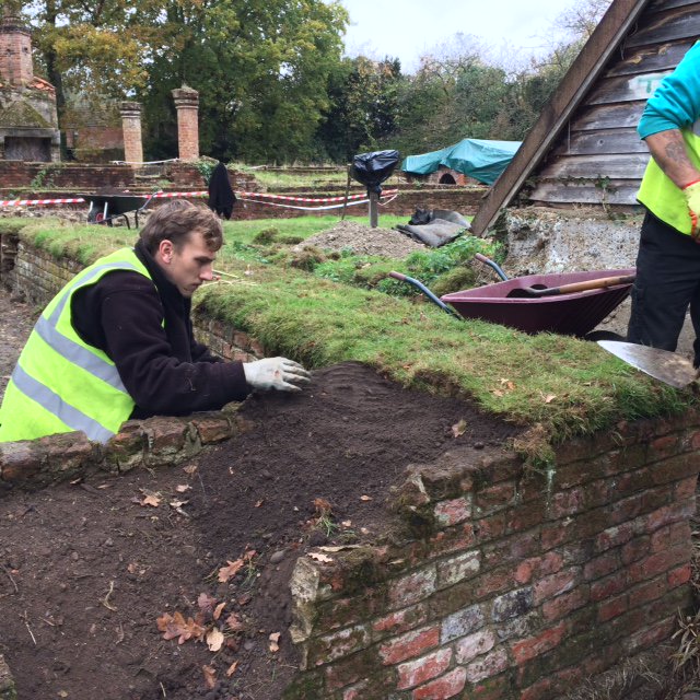 idverde_Bromley's tweet photo. Team @ScadburyPark moated Manor, 'soft capping' brick work in Scheduled Ancient Monument to preserve under the direction of Historic England https://t.co/1nwehvqVVs