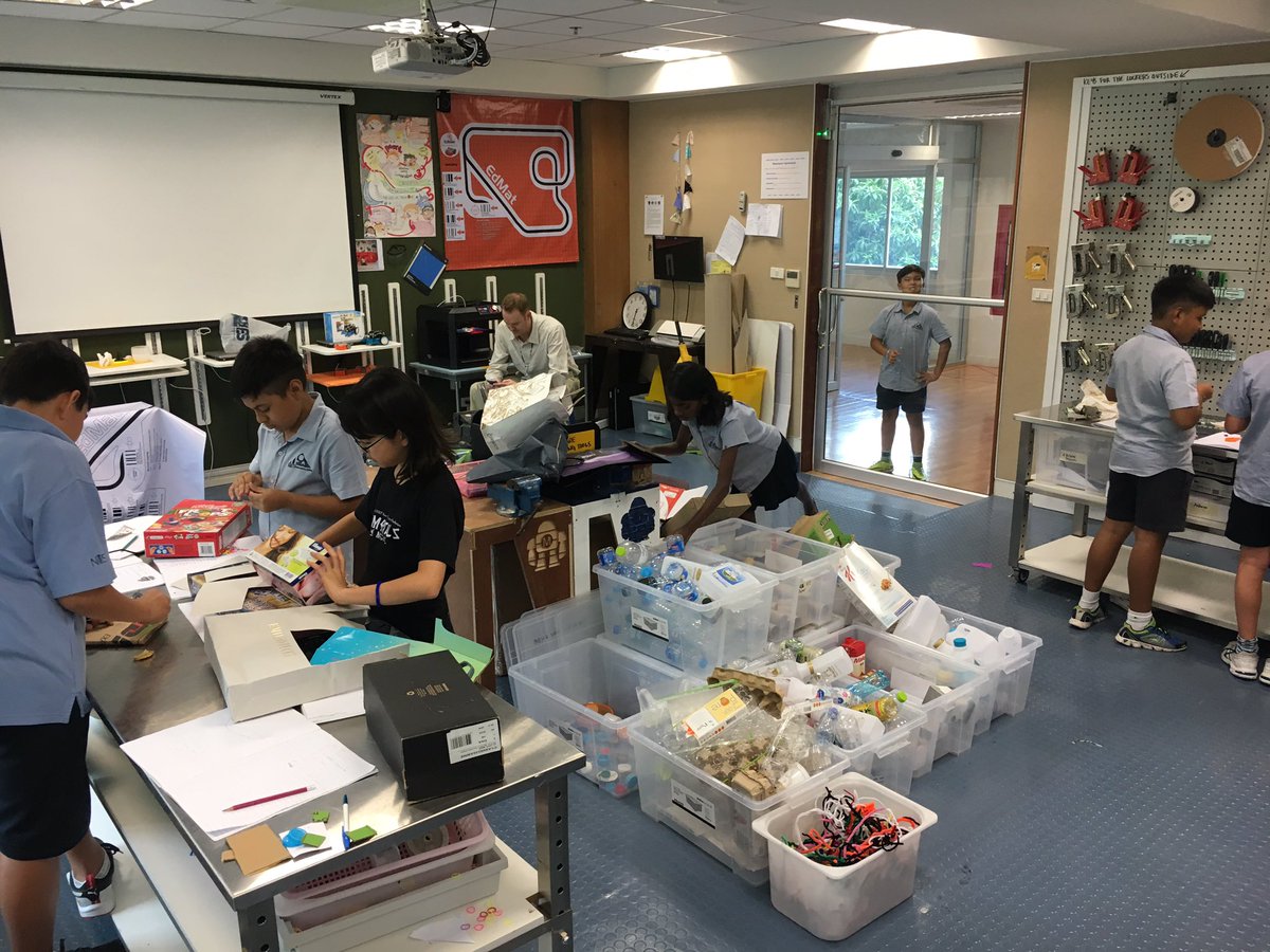 ToscaKilloran's tweet photo. So fun to work with @Y6NIST on the #designthinking project! #elemakerspace https://t.co/mBBLsbo6b8