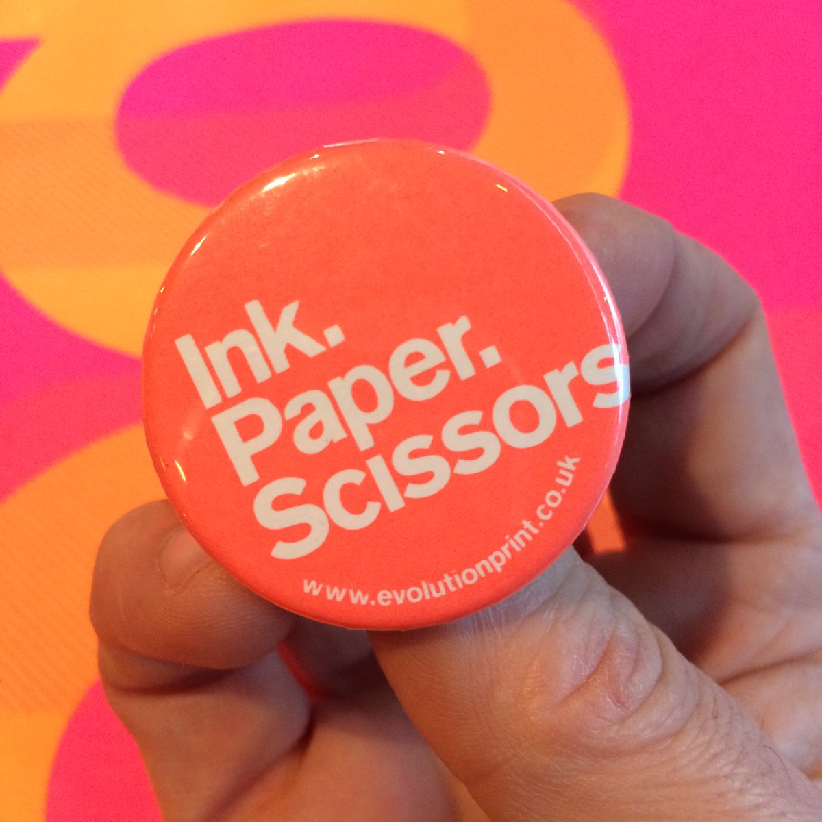Evolutionprint's tweet photo. Badge of the day, manufactured by @archerproject #InkPaperScissors #BadgeOfTheDay Design by @ianTDR #OXEvolutionPrintTen https://t.co/QprqV2TYyy