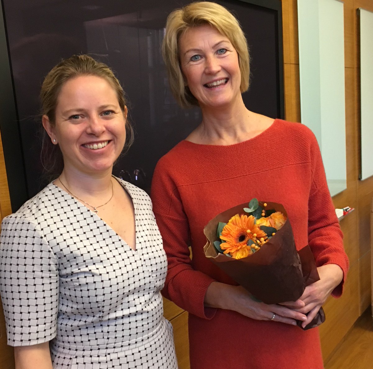 A good start to the day. Trude Gullaksen from GassNor <a href="/WISTAnor/">WISTA Norway</a> @YoungShipBergen @wikborgrein