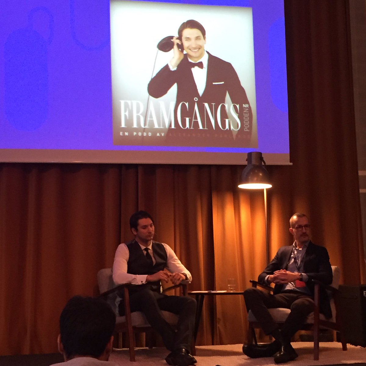 Lars_Rystadius's tweet photo. Nordea satsar på Framgångspodden och når ut till 800000 personer per månad. Idag live. #awaredms #DigitalMarketing #branding https://t.co/JOQFqQSK3K