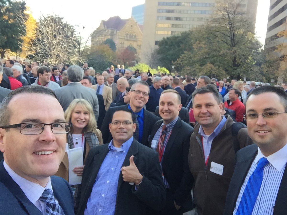 cooperlearns's tweet image. #OSBACC #osbax #edchat #leadupchat school leaders ready to help @OHEducationSupt oh school board #timetolisten