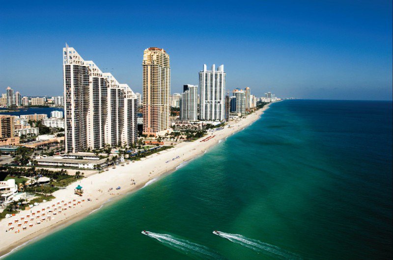 avyarealty's tweet photo. Introducing AURORA a luxury project in Sunny Isles, amazing amenities. Great location for more info call us 7864449507 https://t.co/eMnl9zlKmz