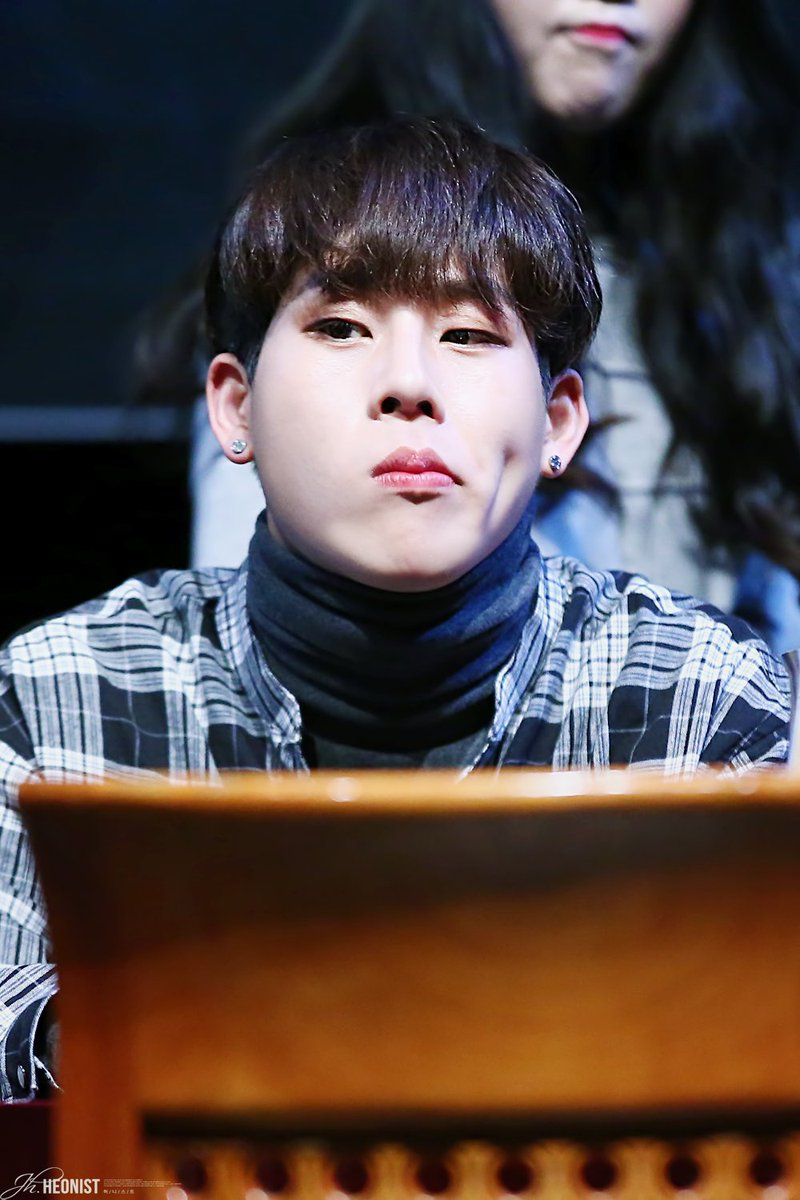heonistnet's tweet photo. 161112 용산팬싸
#주헌 #몬스타엑스 @OfficialMonstaX
싴해,,, https://t.co/ZLocInmaCc