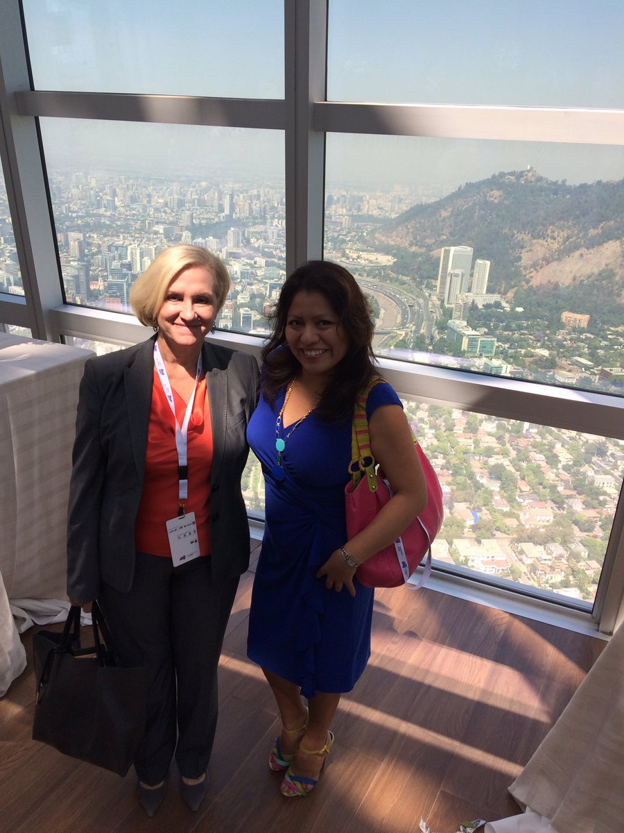 PilarMezaBiz's tweet photo. #Actitud2016 Nuria Simo CIO BID empoderando al Emprendimiento Femenino en Tecnologías Exponenciales https://t.co/MzfdkU2Tsp