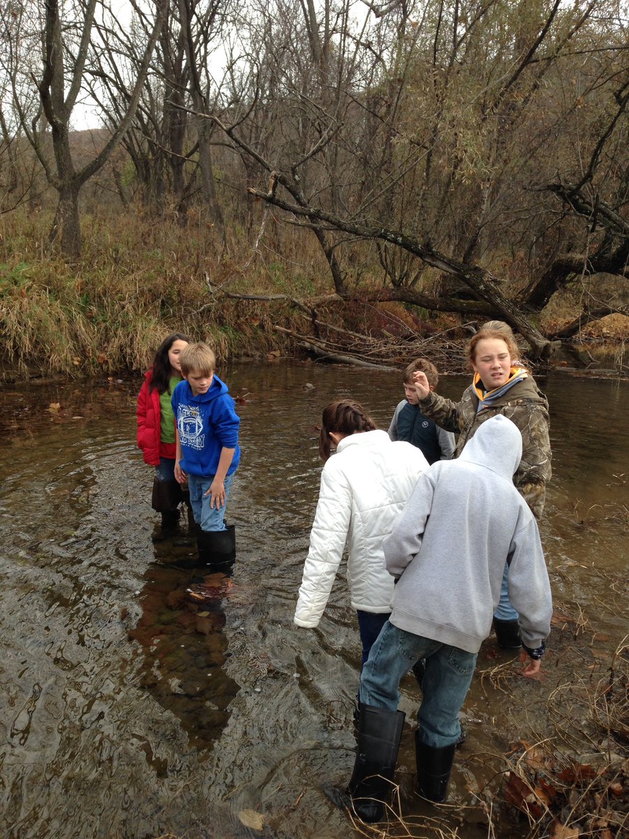 PESWV's tweet photo. Stream sampling Day 2. Evaluating the physical properties of Lunice Creek #embededness #bankstability #riparianbuffer https://t.co/RJVVi7G6OP