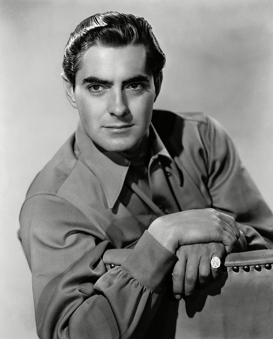 ClassicalCinema's tweet image. Remembering the wonderful Tyrone Power, who sadly died of a heart attack on this date in 1958. He was only 44 years old. #RIP