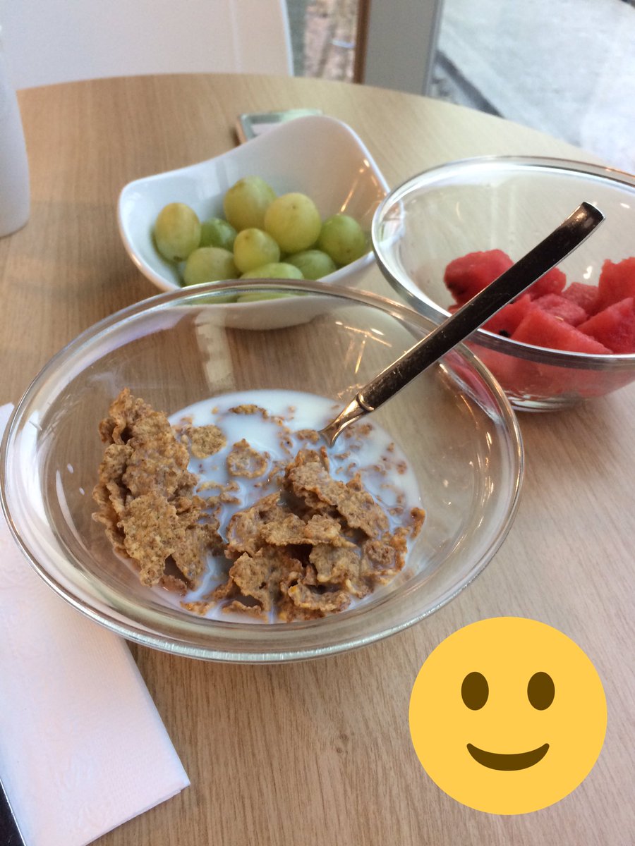 la_new's tweet photo. Desayuno #Godin con #Fitness Buenos dias! #MamaIntegral @NestleMX https://t.co/BXI6jWmd2H