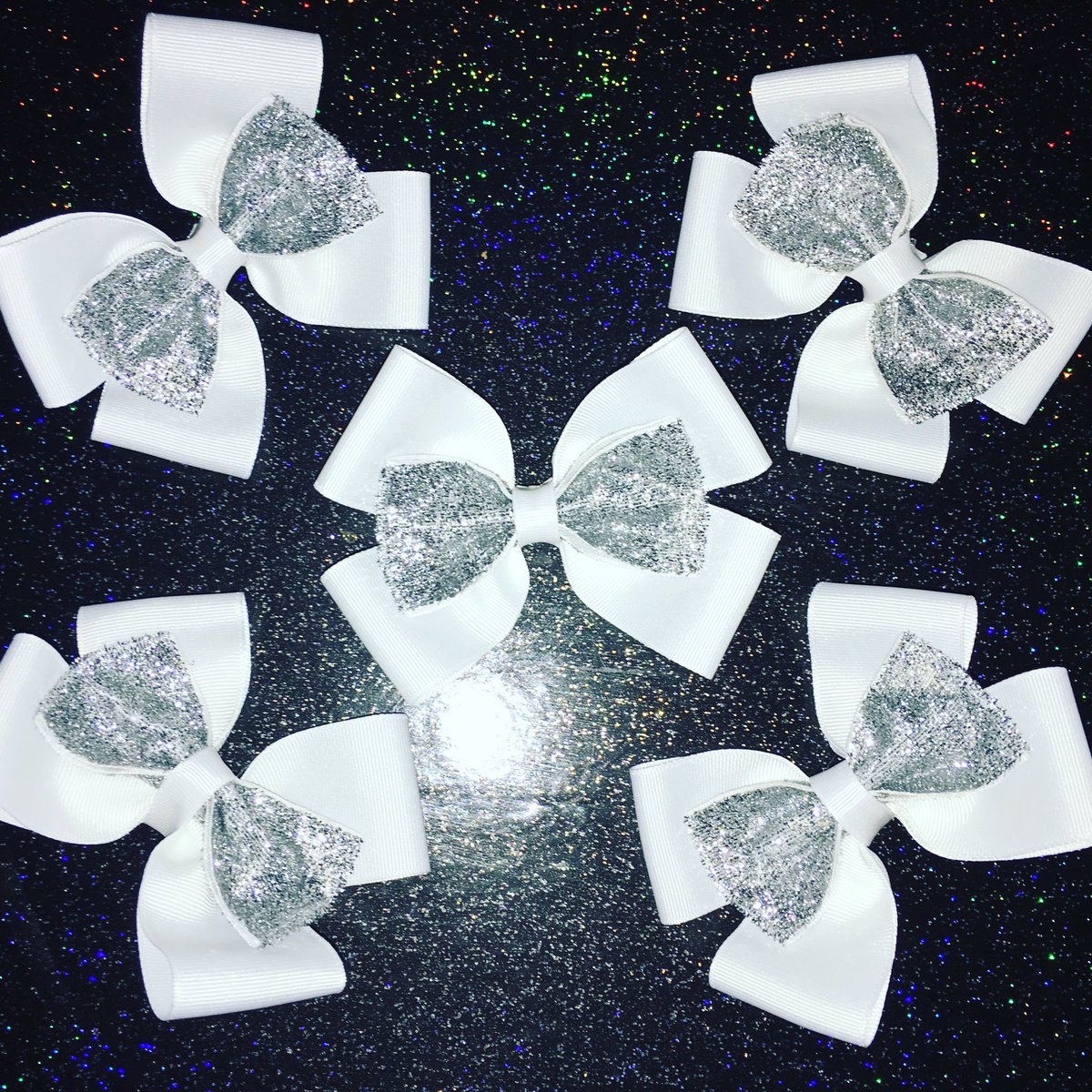 PrettyLittle35's tweet photo. #dancebows #prettylittlethingsinessex https://t.co/5m42LwqycY