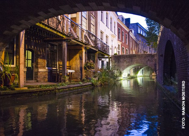 uitagenda030's tweet image. Het Smartlappenfestival, spannende schilderijen of new wave in een zwoel jasje? Bekijk onze #weekendtips: bit.ly/1ZdT0xh