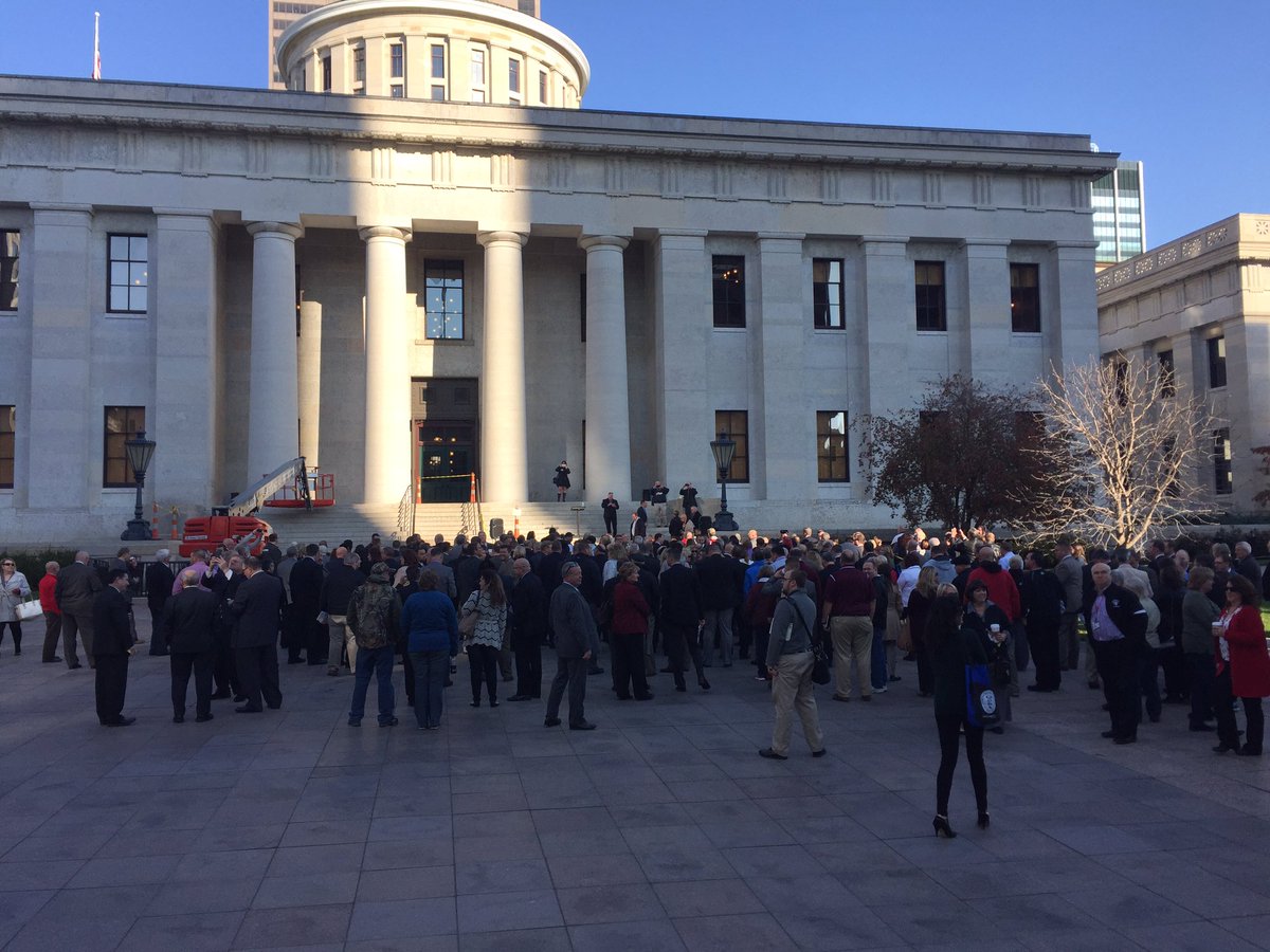 cooperlearns's tweet image. Gathering together at the state house to stand up for #whatreallymatters #OSBACC #osbax @OHEducationSupt