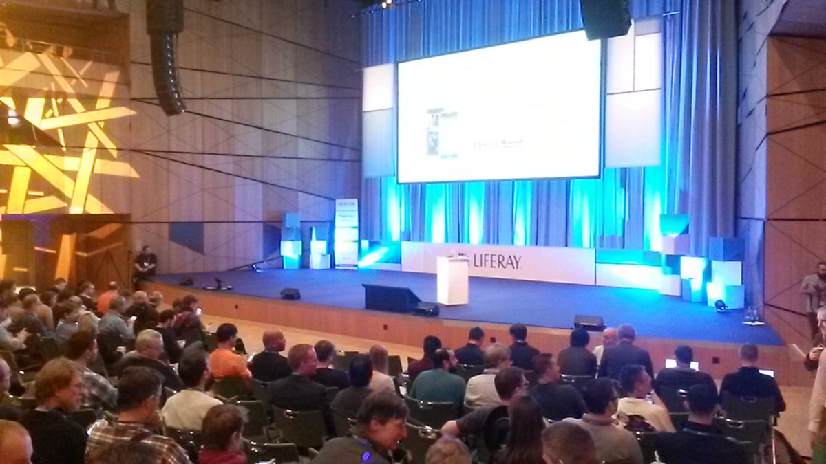 Liferay's tweet photo. More than 400 developers from all around the globe gathering at #LRDEVCON in Germany right now. Great to have you here! #MODCONF https://t.co/ieIQ8QFyxT